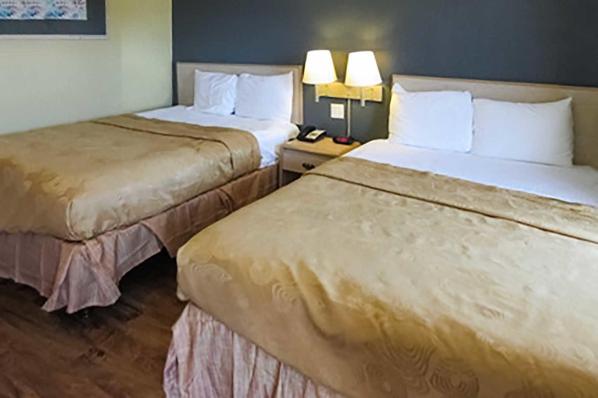 Rodeway Inn Маскоги Экстерьер фото
