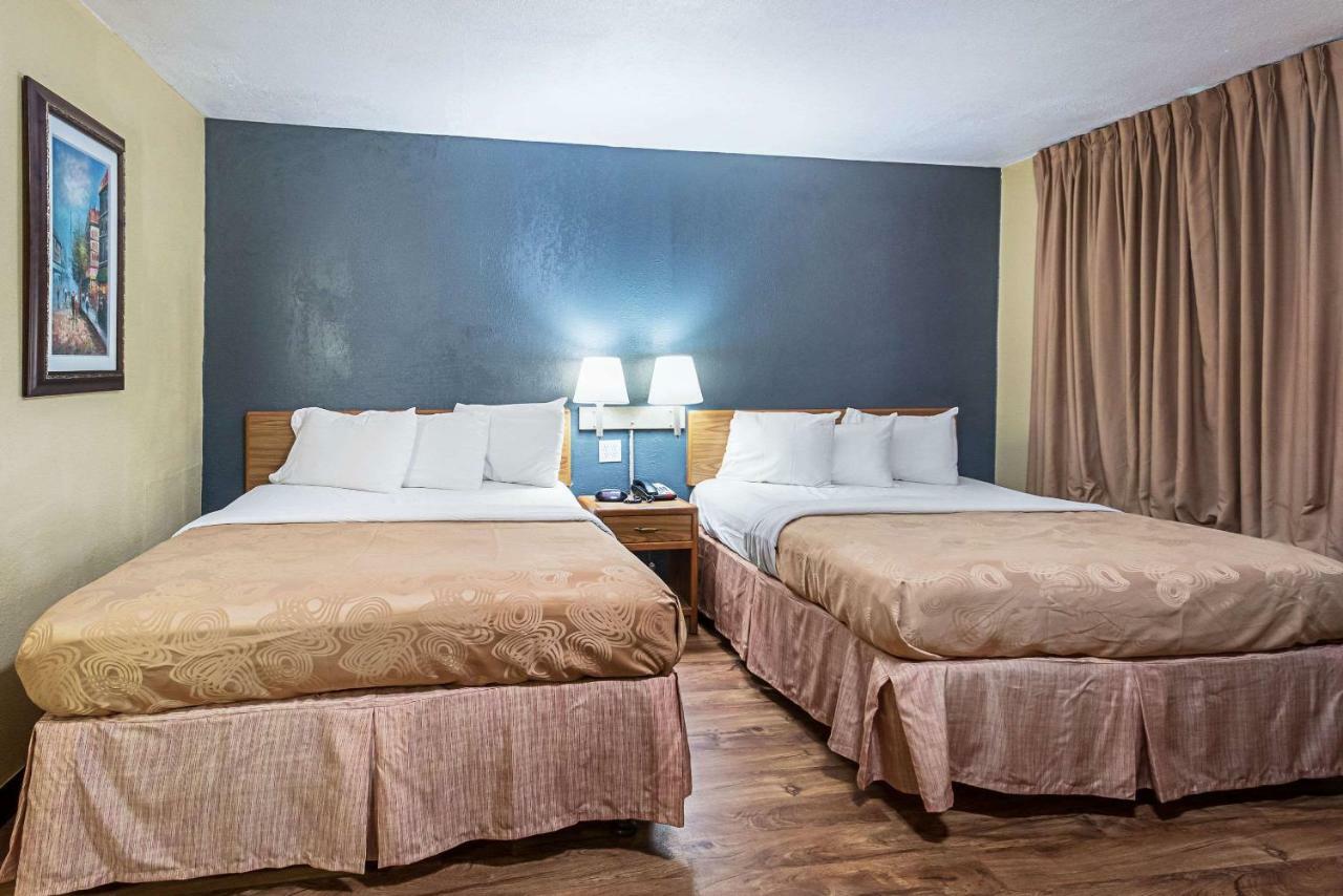 Rodeway Inn Маскоги Экстерьер фото
